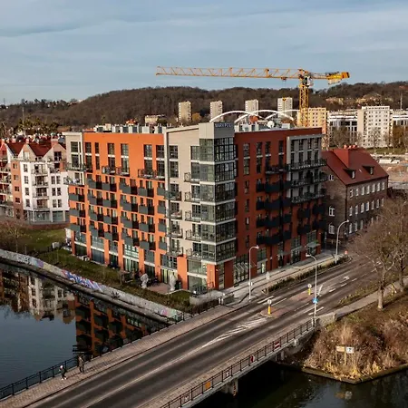 River View Downtown With Balcony Apartament